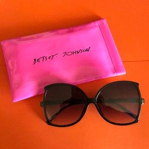 Oversized Betsey Johnson Sunglasses